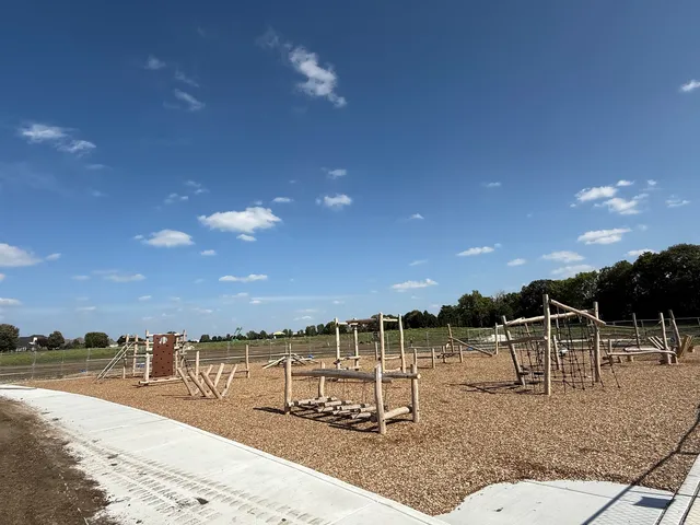 $560,000 | 21053 Benjamin Drive, Shorewood, IL 60404