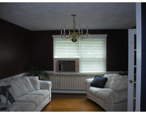 170 Taft Road Wilmington, MA 01887 - Photo 3 of 10 Gallery Image 3