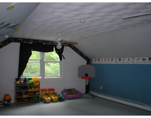 170 Taft Road Wilmington, MA 01887 - Photo 7 of 10 Gallery Image 7