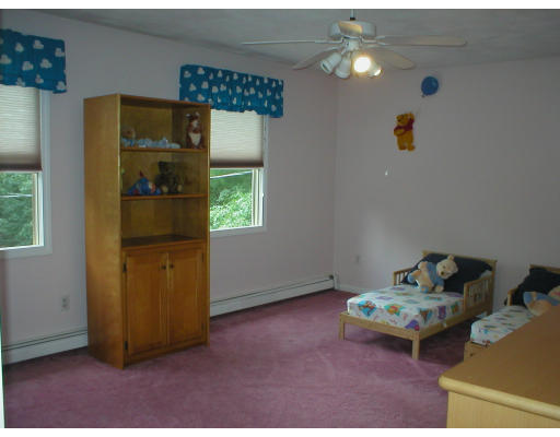 170 Taft Road Wilmington, MA 01887 - Photo 9 of 10 Gallery Image 9