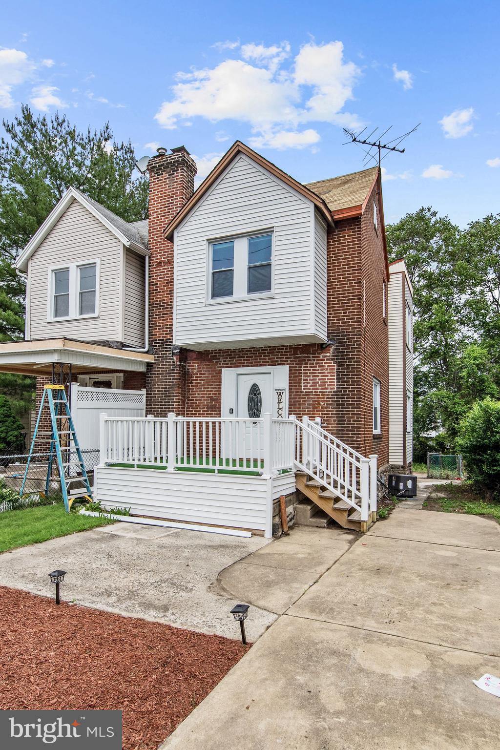 827 Rhawn Street Philadelphia, PA 19111 - Photo 2 of 22 Gallery Image 2
