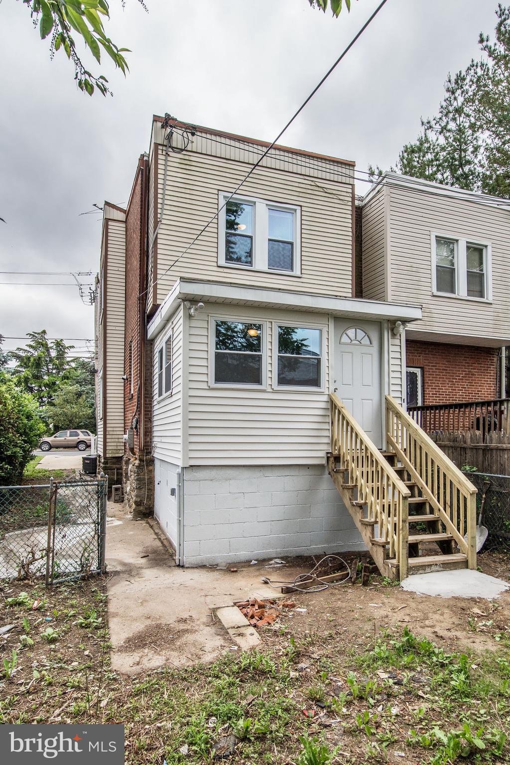 827 Rhawn Street Philadelphia, PA 19111 - Photo 4 of 22 Gallery Image 4