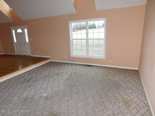 2589 Oregon Road Salvisa, KY 40372 - Photo 7 of 34 Living Room