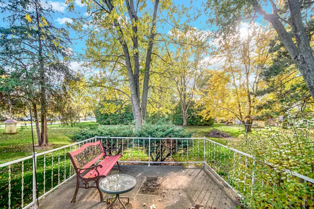 $225,500 | 25 East Hoehn Street, Wheatfield, IN 46392