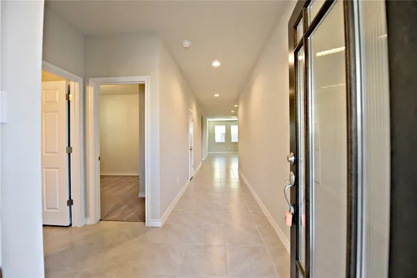 $1,950 | 544 John Muir Trail, Leander, TX 78641