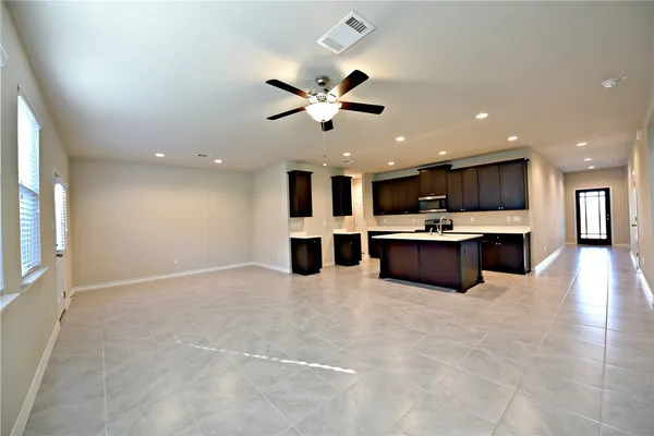 $1,895 | 544 John Muir Trail, Leander, TX 78641