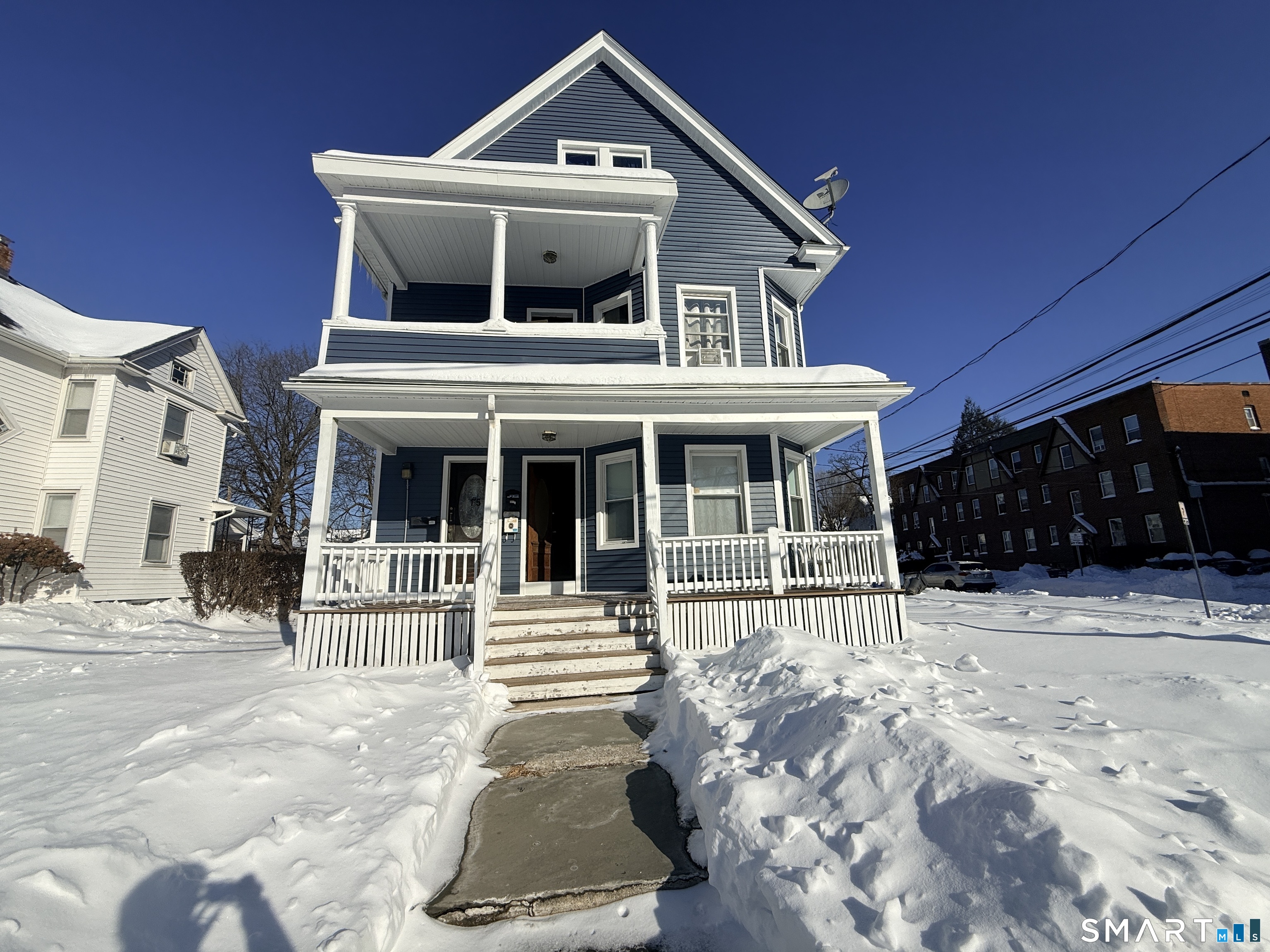 15 Beacon Street Hartford, CT 06105 - Photo 1 of 12