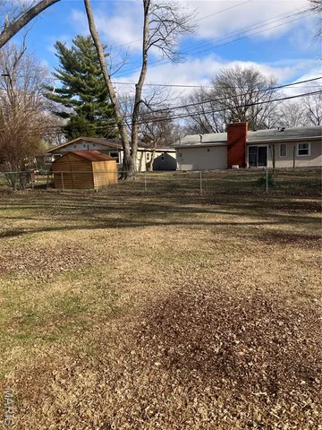 $2,000 | 207 Vale Drive, Fairview Heights, IL 62208