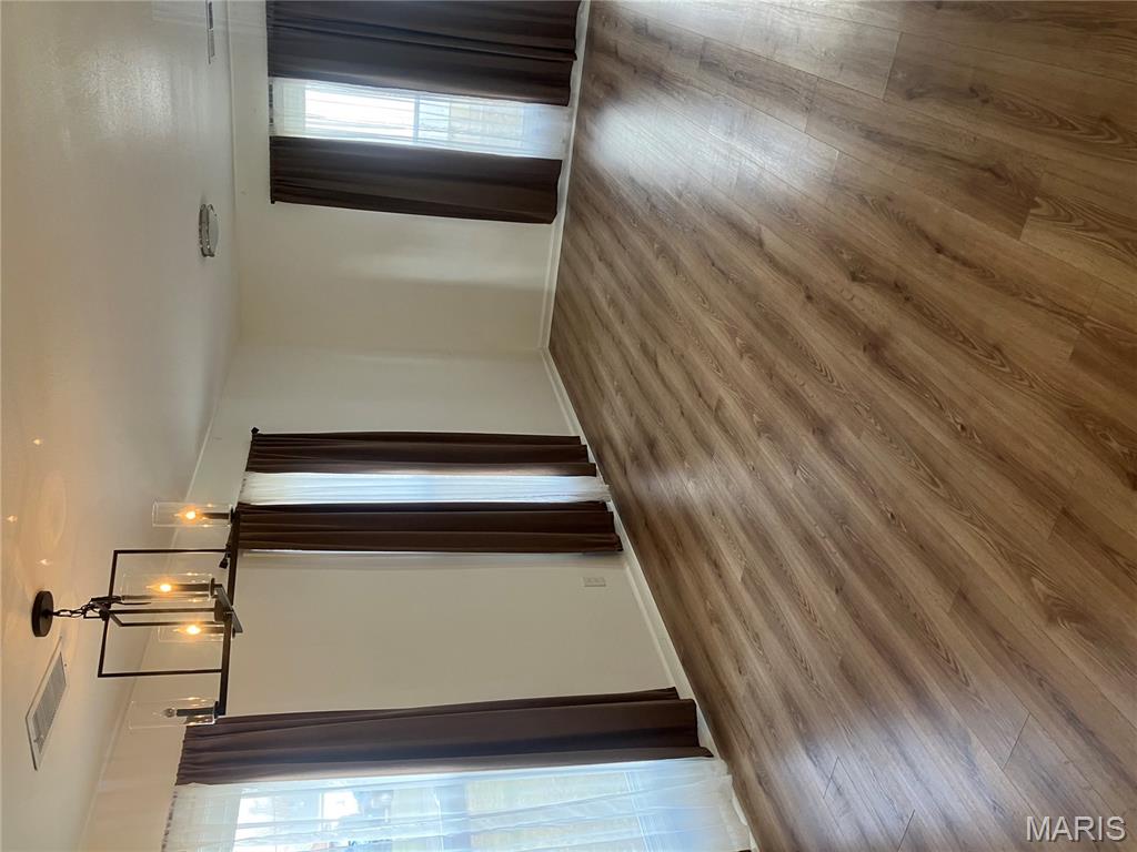 207 Vale Drive Fairview Heights, IL 62208 - Photo 4 of 13