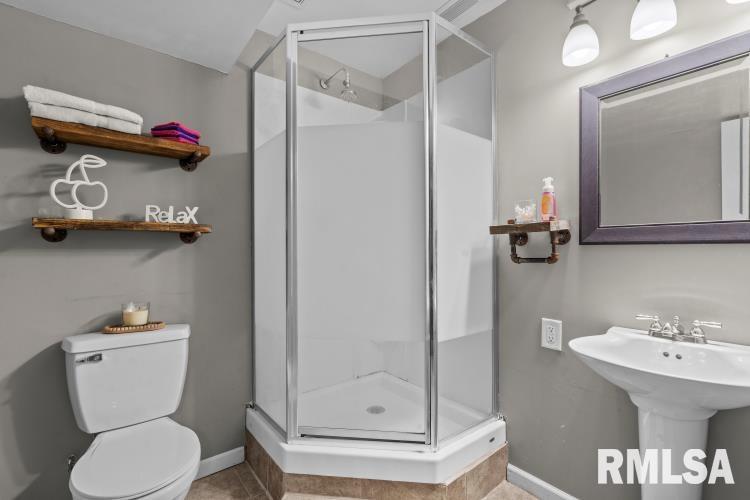 3716 Carney Boulevard Springfield, IL 62712 - Photo 30 of 36