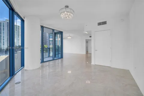 $699,000 | 333 Las Olas Way, Unit 1208, Fort Lauderdale, FL 33301
