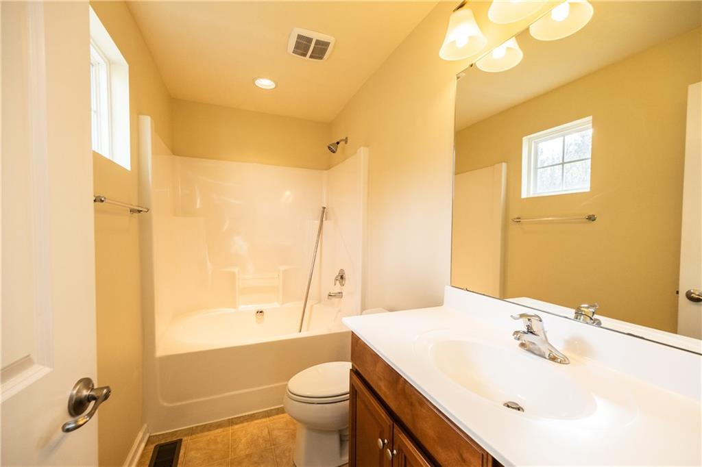 248 Long Ridge Drive Coraopolis, PA 15108 - Photo 14 of 25 Gallery Image 14