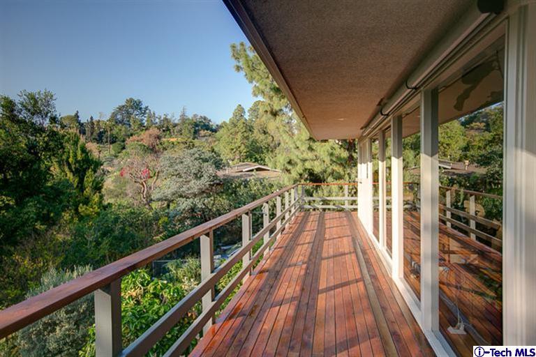385 Manford Way Pasadena, CA 91105 - Photo 26 of 44 a view of balcony with wooden floor
