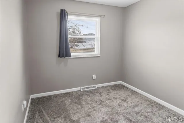 $209,900 | 5916 Dogwood Lane, Godfrey, IL 62035