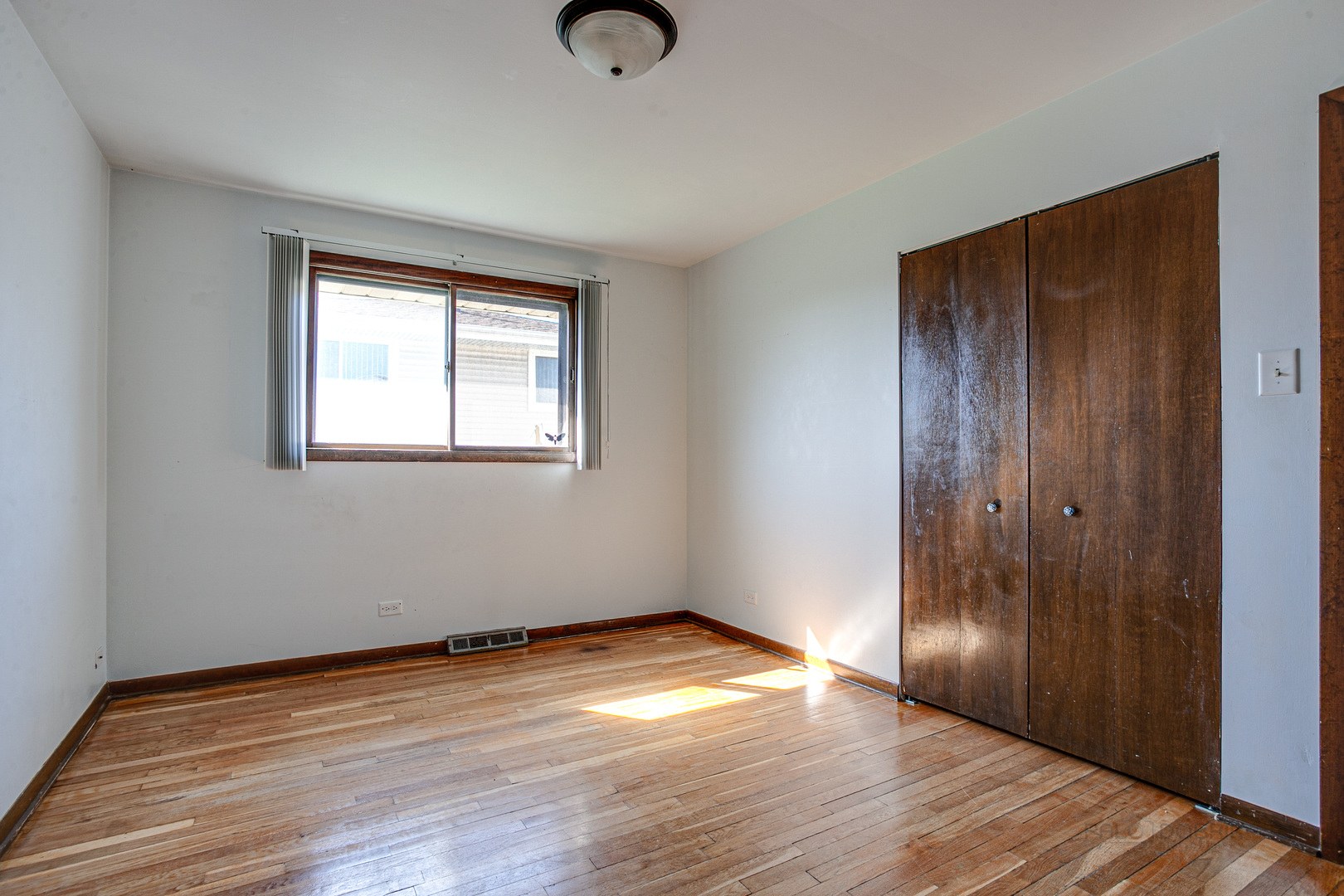 1951 West Spring Ridge Drive Arlington Heights, IL 60004 - Photo 12 of 25