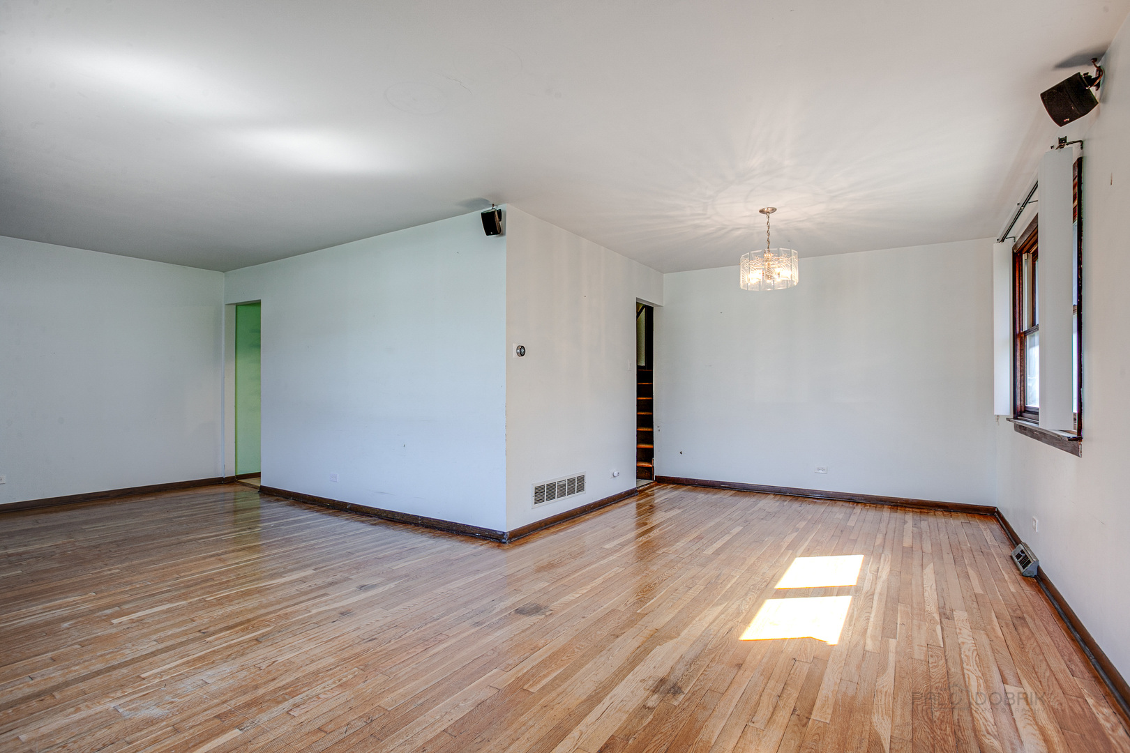 1951 West Spring Ridge Drive Arlington Heights, IL 60004 - Photo 5 of 25
