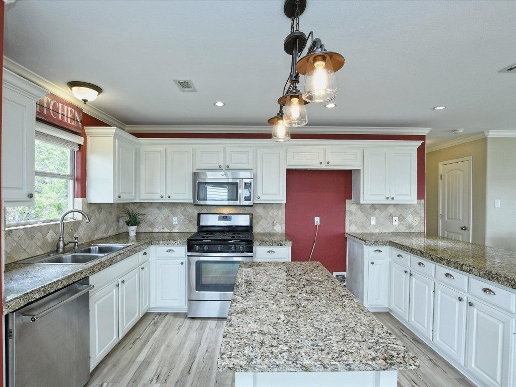 7606 Bar K Ranch Road Lago Vista, TX 78645 - Photo 11 of 25