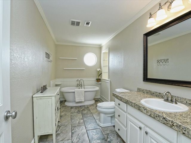 7606 Bar K Ranch Road Lago Vista, TX 78645 - Photo 15 of 25