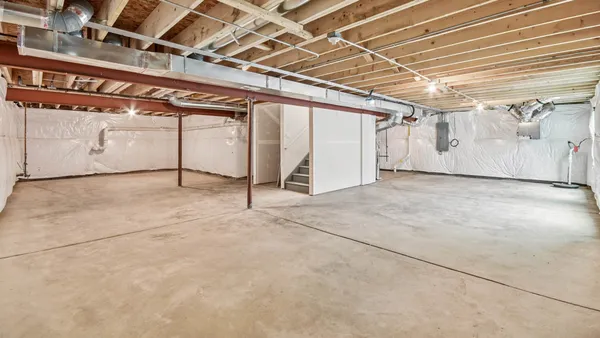 a view of walk in closet