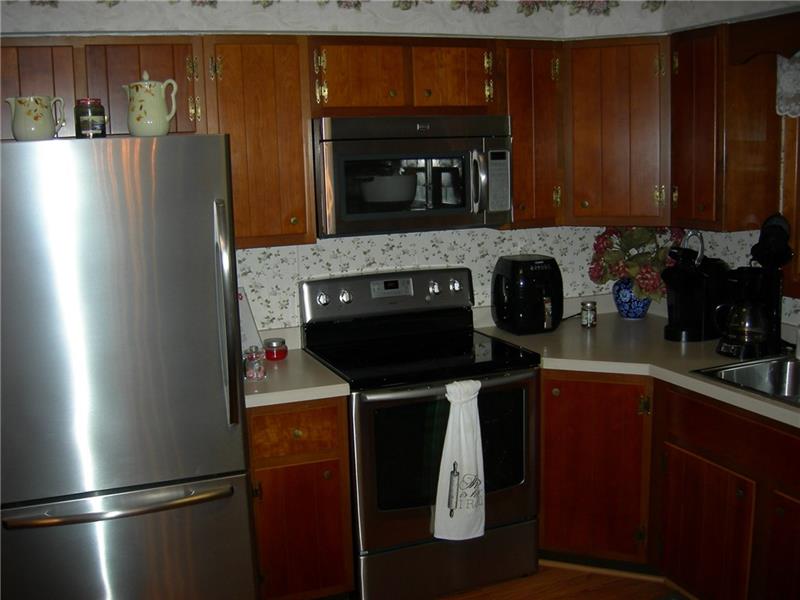 60 Gibson Way Clark, PA 16113 - Photo 12 of 21 Gallery Image 12