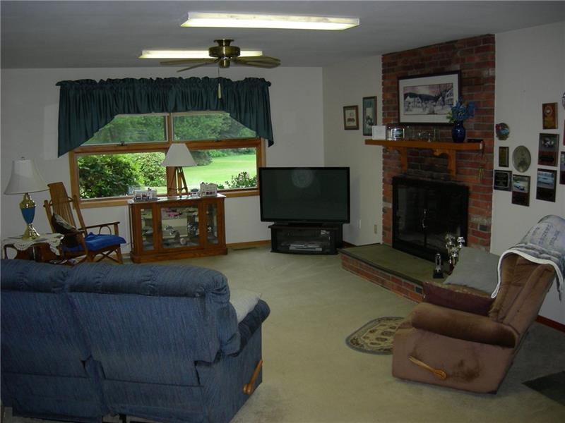 60 Gibson Way Clark, PA 16113 - Photo 13 of 21 Gallery Image 13
