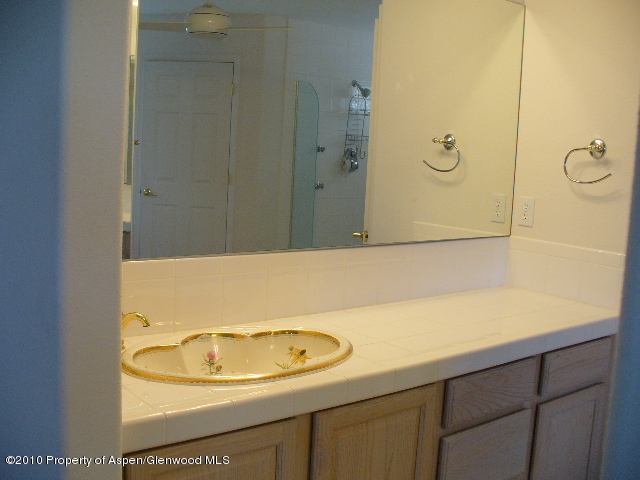 2381 46.5 Road De Beque, CO 81630 - Photo 11 of 21 10
