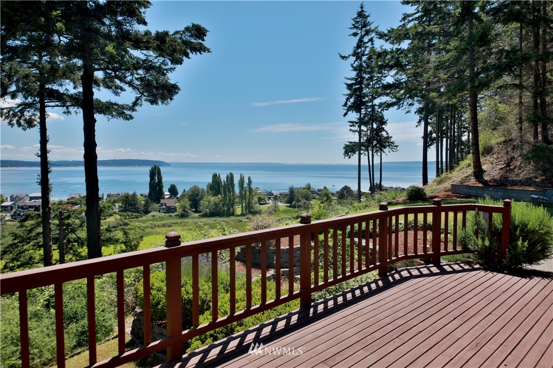 6188 Double Bluff Road Freeland, WA 98249 - Photo 17 of 40 a view of city from a balcony