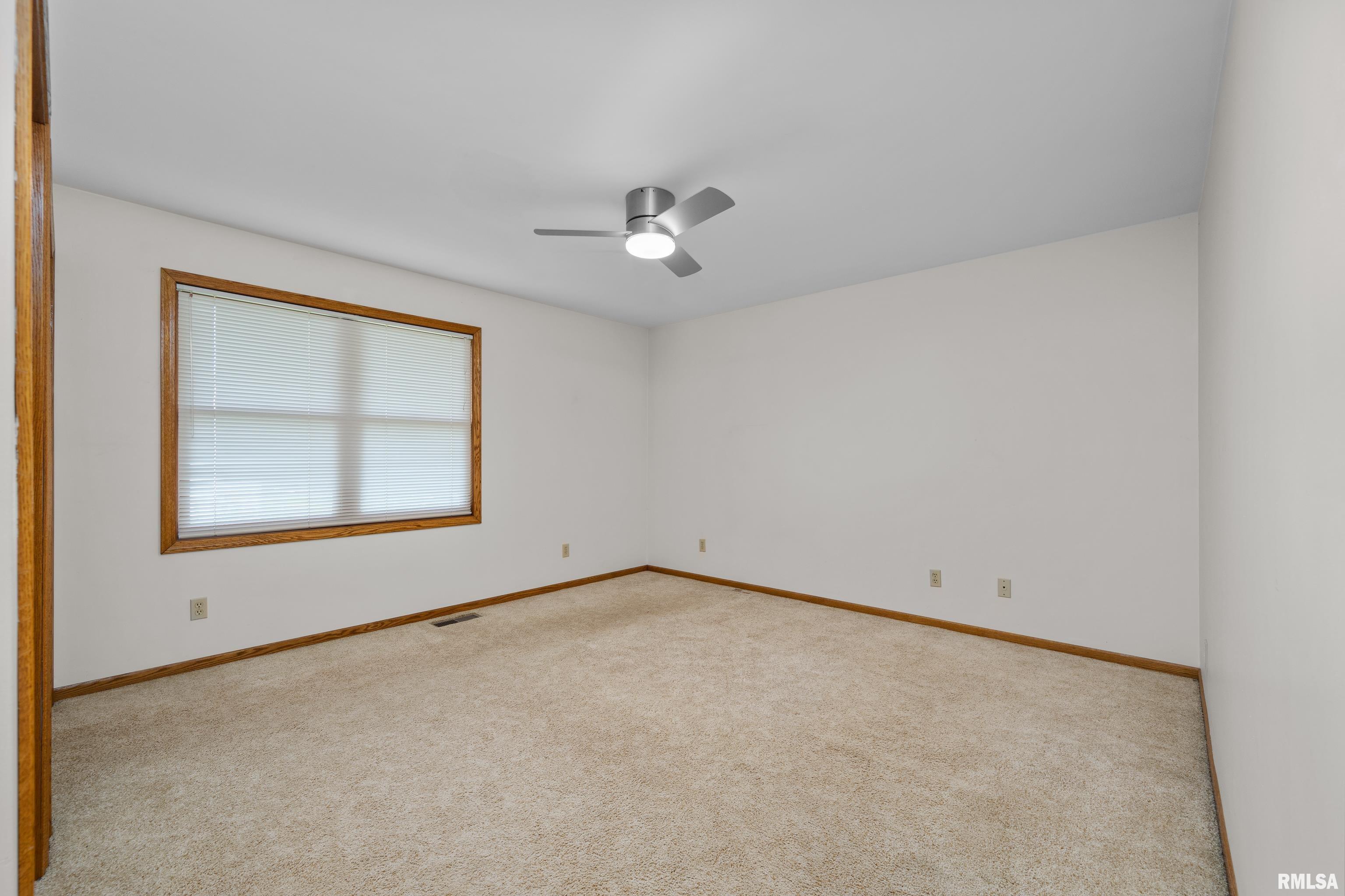28832 Saxon Road Galva, IL 61434 - Photo 18 of 32 Gallery Image 18