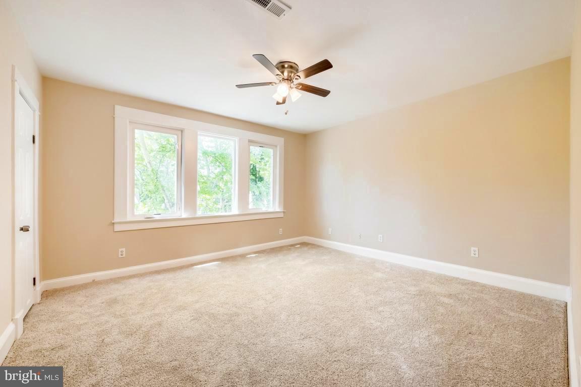 411 North Rock Glen Road Baltimore, MD 21229 - Photo 18 of 38 Bedroom