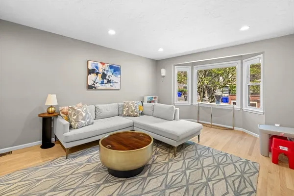 $1,475,000 | 48 Regent Circle, Unit 48, Brookline, MA 02445