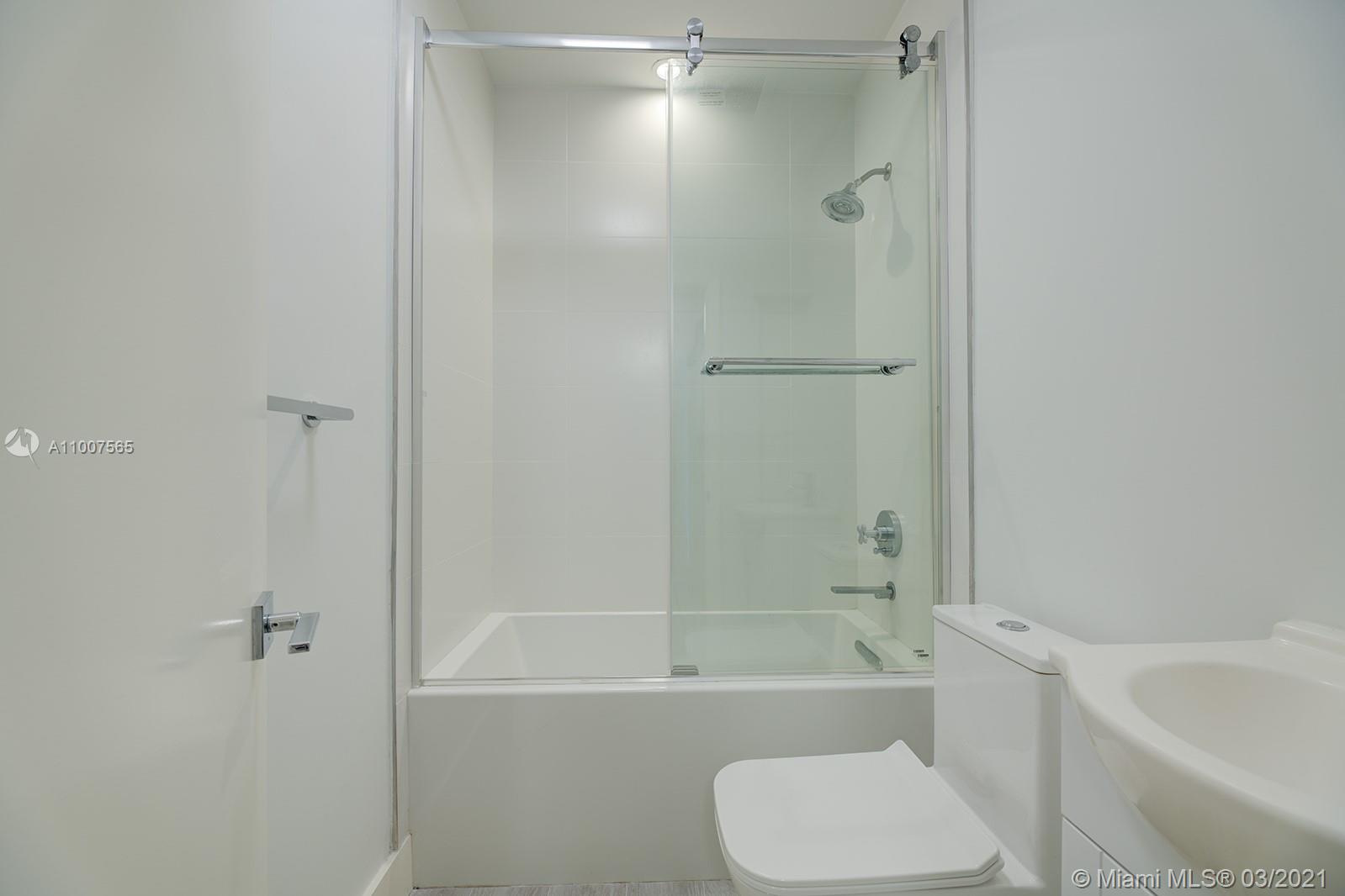 1500 Bay Road, Unit 1526S Miami Beach, FL 33139 - Photo 13 of 25