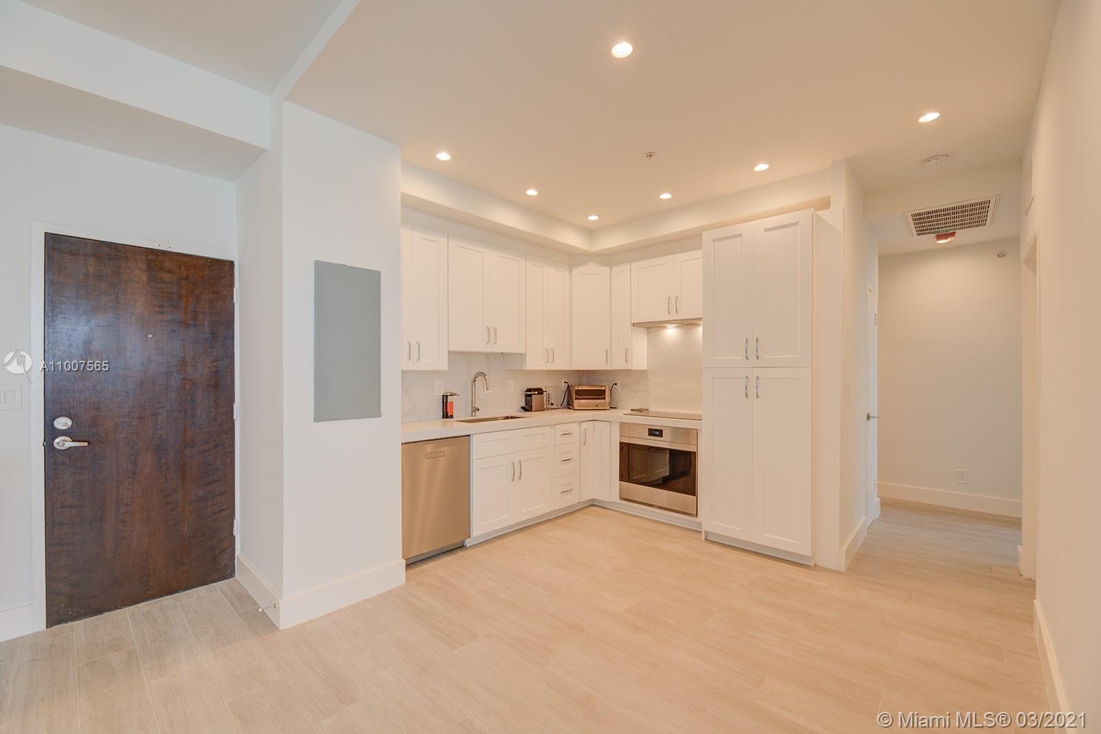 1500 Bay Road, Unit 1526S Miami Beach, FL 33139 - Photo 5 of 25