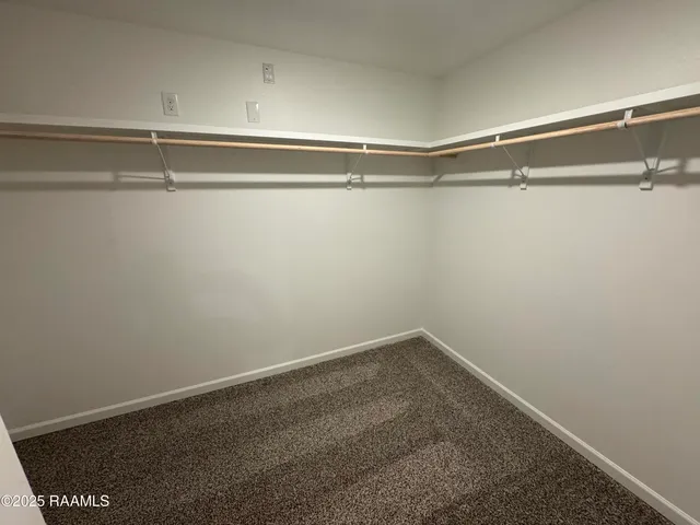 $2,000 | 325 White Pine Drive, Lafayette, LA 70501