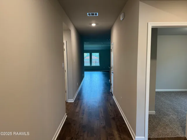 $2,000 | 325 White Pine Drive, Lafayette, LA 70501