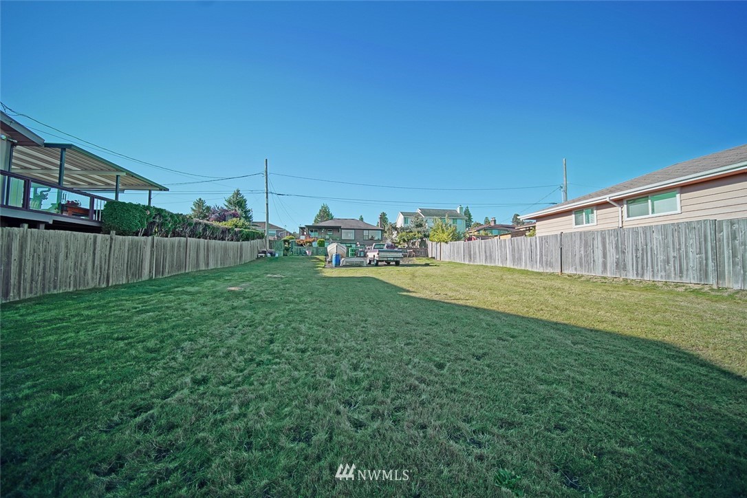 76 South Sunnycrest Road Seattle, WA 98178 - Photo 9 of 14 Gallery Image 9