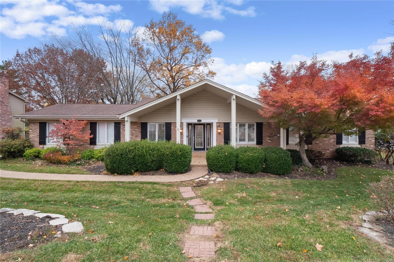 247 Stablestone Drive, Chesterfield, MO 63017 Compass