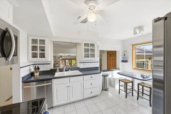 $565,000 | 2340 Alta Louise Parkway, Brookfield, WI 53045
