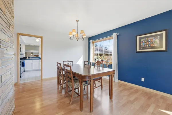 $565,000 | 2340 Alta Louise Parkway, Brookfield, WI 53045