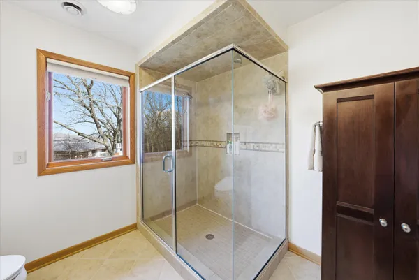 $565,000 | 2340 Alta Louise Parkway, Brookfield, WI 53045