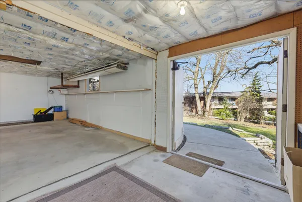 $565,000 | 2340 Alta Louise Parkway, Brookfield, WI 53045