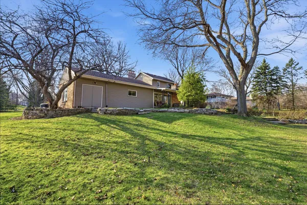 $565,000 | 2340 Alta Louise Parkway, Brookfield, WI 53045