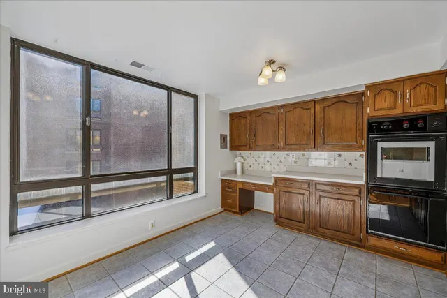 $920,000 | 4978 Sentinel Drive, Unit 12306, Bethesda, MD 20816