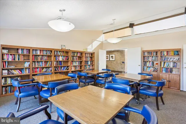 $920,000 | 4978 Sentinel Drive, Unit 12306, Bethesda, MD 20816