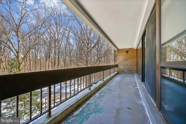 $920,000 | 4978 Sentinel Drive, Unit 12306, Bethesda, MD 20816