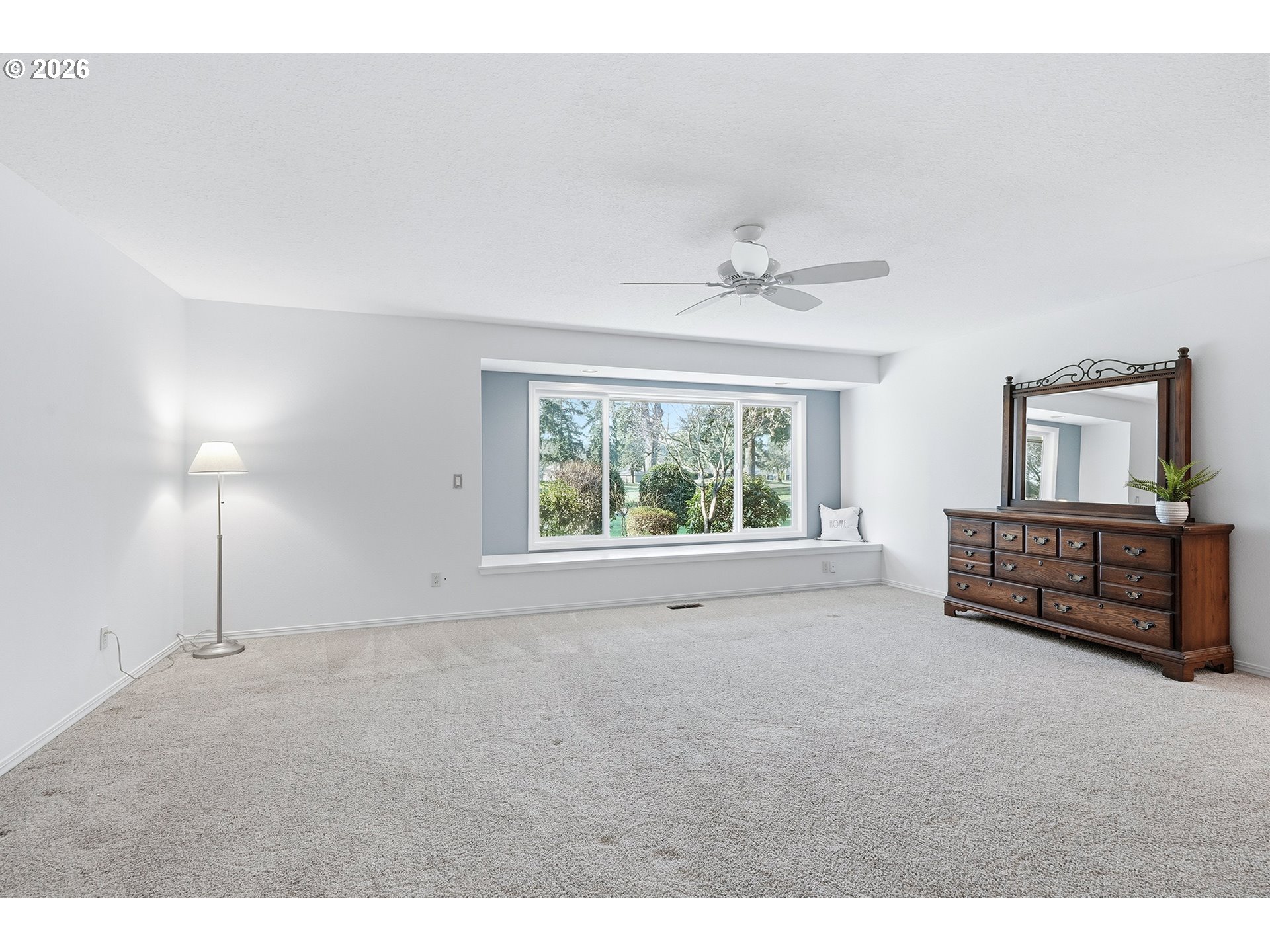 32565 Southwest Lake Point Court Wilsonville, OR 97070 - Photo 29 of 48 a view of an empty room with a window