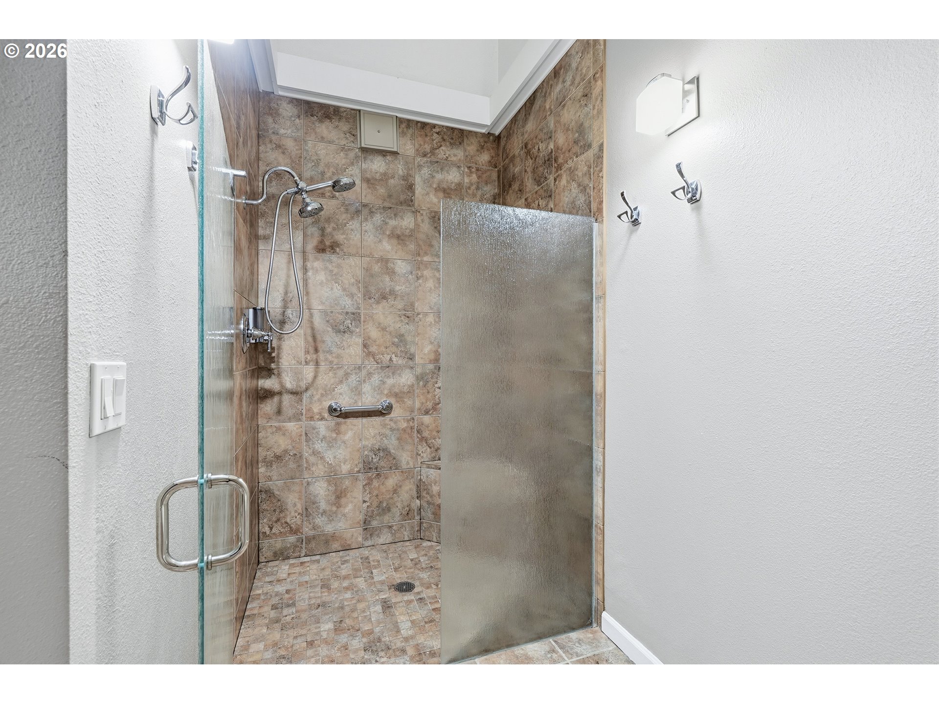 32565 Southwest Lake Point Court Wilsonville, OR 97070 - Photo 36 of 48 a bathroom with a shower