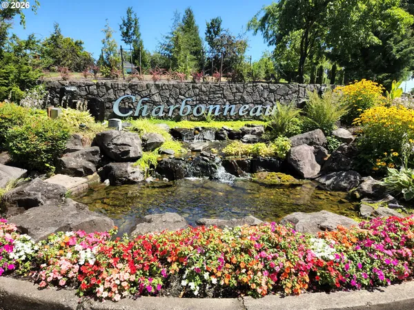 $985,000 | 32565 Southwest Lake Point Court, Wilsonville, OR 97070