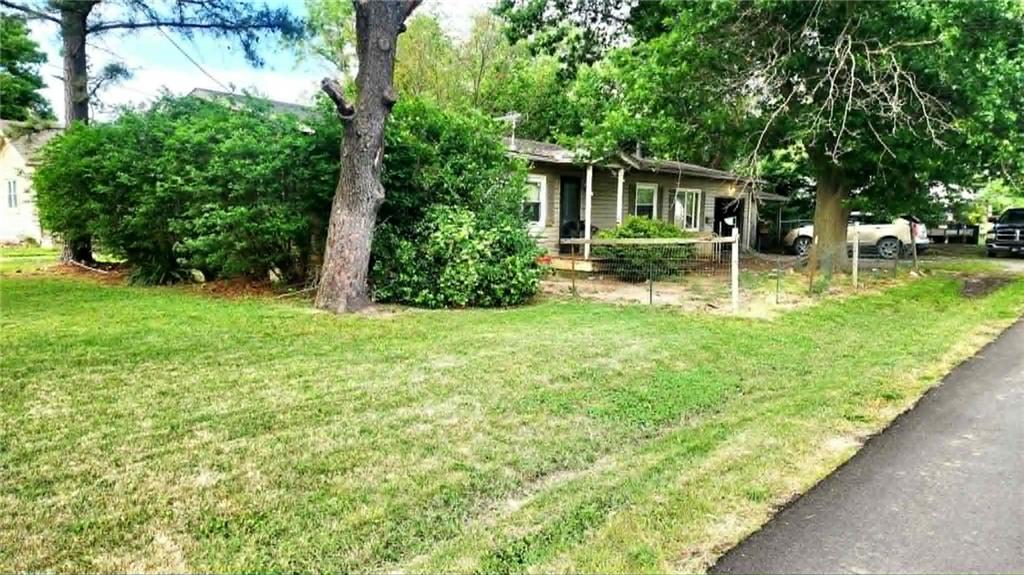 300 North Cayuga Street Frontenac, KS 66763 - Photo 11 of 12