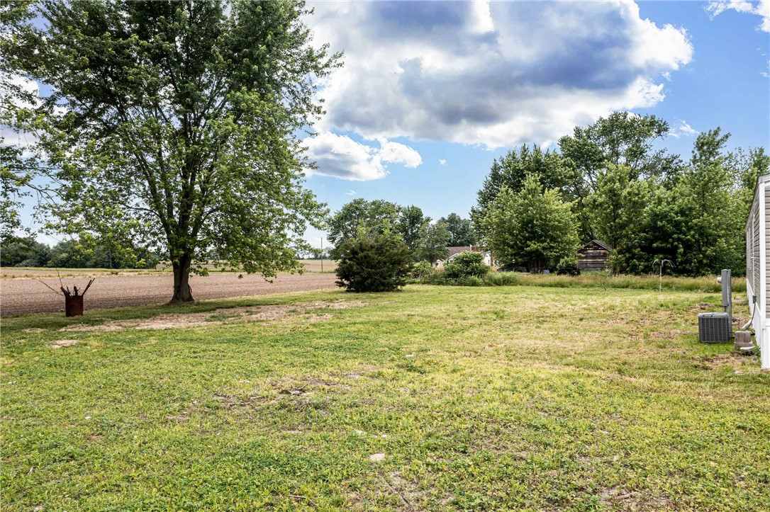 3132 East 580 North Road Stewardson, IL 62463 - Photo 5 of 19