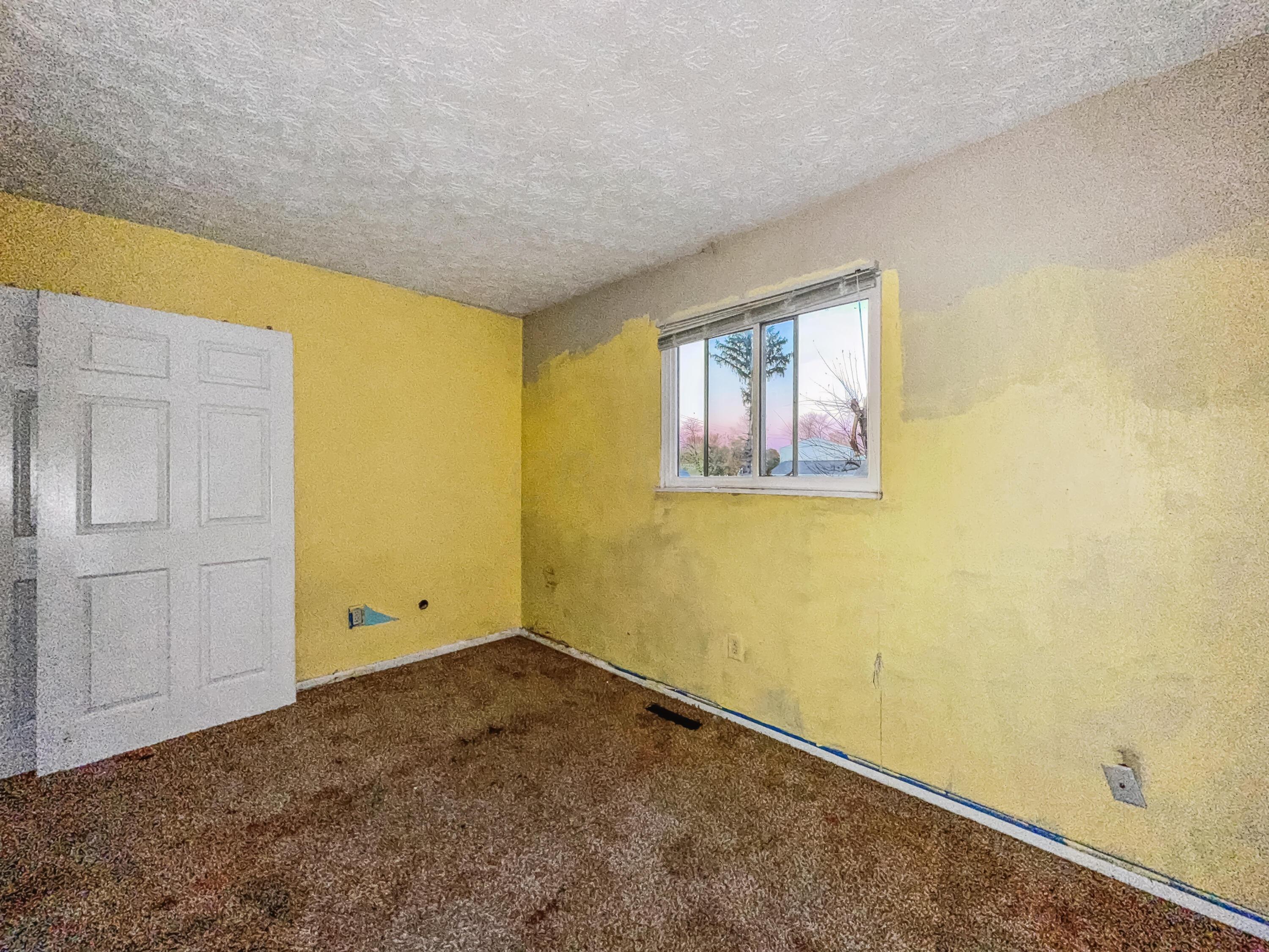 2892 Whitlow Road Columbus, OH 43232 - Photo 22 of 34 IMG_1924